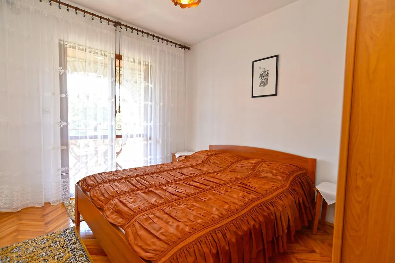 بيت ضيافة Apartment & Room Milka 1633 بولا
