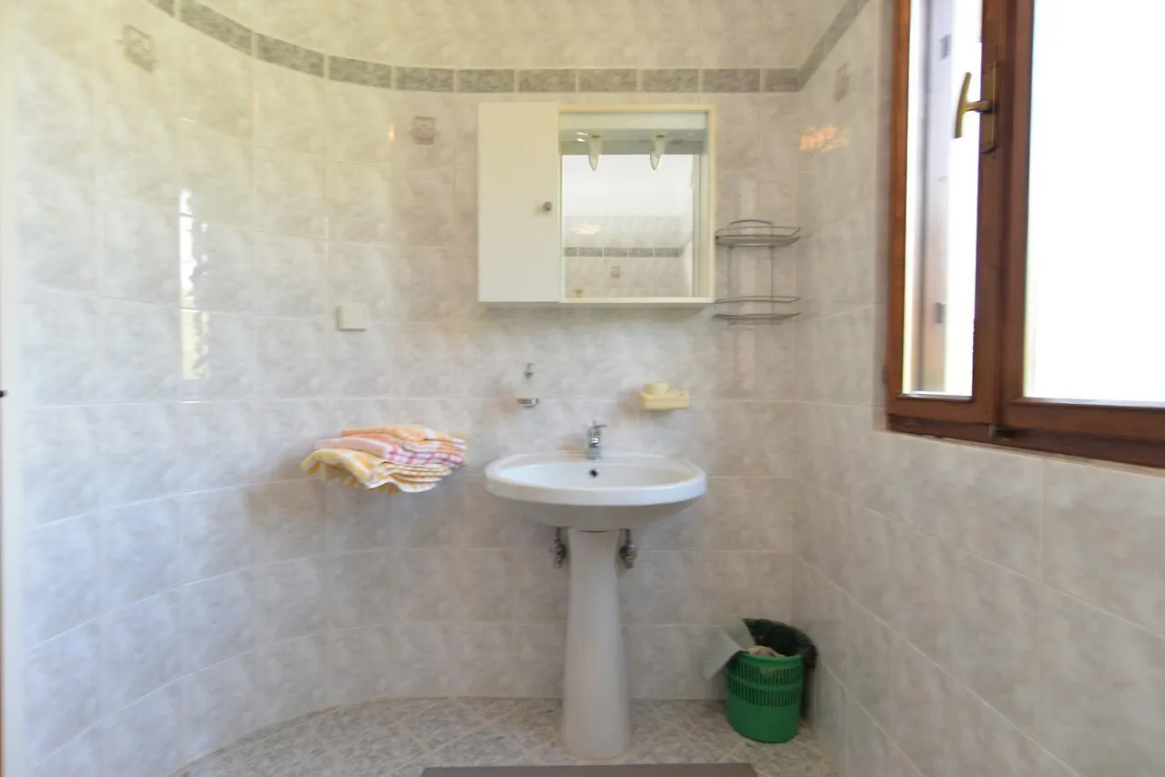 بيت ضيافة Apartment & Room Milka 1633 بولا